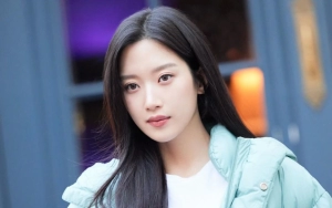 Moon Ga Young Akan Debut sebagai Penulis Kumpulan Prosa Tentang Diri Sendiri