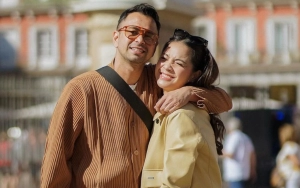 Nagita Slavina Pancarkan Aura Tak Biasa saat Foto Romantis Bareng Raffi Ahmad di Spanyol