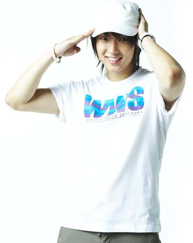 Foto Lee Jun Ki Menjadi Model Fashion Giordano Foto Lee Jun Ki Menjadi Model Fashion Giordano