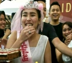 5. Cantik Ala-Ala Bridal Shower, Ayu Ting Ting Tersipu 