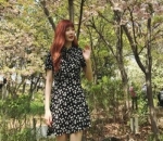 HyunA Cantik Gunakan Gaun Floral Mini