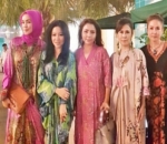 Bareng Viona, Mayangsari Cantik Bak Artis India