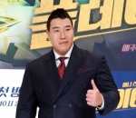 Tae Won Suk Tampil Rapi di Jumpa Pers