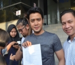 Kriss Hatta Melaporkan Hilda Vitria dan Billy Syahputra ke Polda Metro Jaya