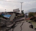 Rumah Warga Donggala-Palu Tampak Runtuh