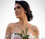 Alexa Key dalam Balutan Gaun Pengantin