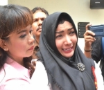 Roro Fitria Tak Bisa Menyembunyikan Kesedihannya di Media