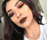 Make Up Look Western yang Seksi dengan Ciri Khas Warna Nude dan Bold