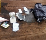 Sebuah Ponsel Ditemukan dalam Tas Hitam Penumpang
