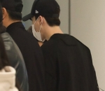 Lee Jong Suk Tiba di Korea Sambil Menggenggam Paspor