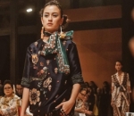Bernuansa Hitam, Kimberly Ryder Sukses Mencuri Perhatian