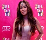 Datang Memikat di Perayaan Diwali, Olla Ramlan Tampil Wow Pakai Dress Pink 