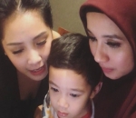 Laudya Cynthia Bella juga tampak akrab dengan putra Nagita Salvina