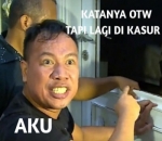 Teman Bilang OTW, Ternyata Masih di Kasur