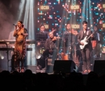 Perkenalkan 'Sang Bayi' di Tengah Konser
