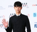 Minho SHINee Datang Sebagai Aktor di Asia Artist Awards 2018