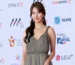 Beda dengan Seleb Lainnya, Suzy Kenakan Gaun Abu-Abu 