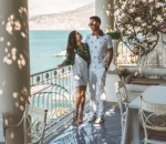 Bak Sedang Bulan Madu, Nikita Willy dan Sang Kekasih Pose Mesra di Sorrento, Italia