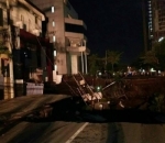 Lubang Menganga dengan Lebar Sekitar 50 meter dan Kedalaman 20 Hingga 50 Meter