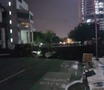 Lubang Besar Menganga Membuat Akses Jalan Terputus