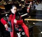 Sambut Tahun 2019, Syahrini Unggah Foto Cantik di Tokyo