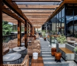 Bagian Luar Lantai Dua Starbucks Reserve Dewata