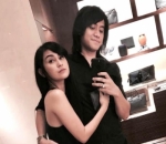 Meski Cuma Kenal Lewat Medsos, Nyatanya Hubungan Kevin Aprilio Langgeng