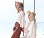 Style Topi ke Pantai