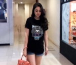 Simpel dan Casual Saat Jalan-Jalan di Mall