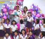 Gading dan Gisel Kompak Foto Bareng Teman-Teman Sekolah Gempi