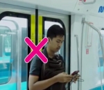 Jangan Bersandar di Pintu Kereta