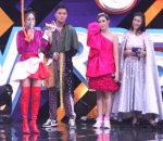 Marion Jola Bahagia Terima Piala di Dahsyatnya Awards 2019