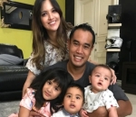 9 Tahun Menikah, Ardi Bakrie Bahagia Dikaruniai 3 Anak