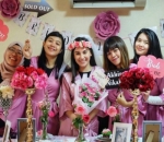 Bridal Shower Irish Bella Digelar dengan Tema Serba Pink