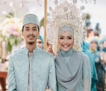 Gaun Pengantin Adat Namun Tetap Syar'i