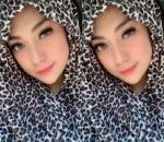 Unggah Foto Berhijab Saat Sambut Bulan Ramadan