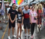 Abadikan Kebersamaan Saat Liburan di Bangkok, Thailand