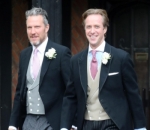 Thomas Kingston Masuk ke kapel St George dengan Senyum Lebar