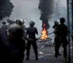 Tetap Siaga Saat Mulai Terjadi Kerusuhan