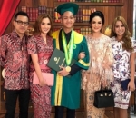 Anang Hermansyah dan Krisdayanti Reuni di Acara Wisuda Azriel