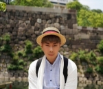 Padukan Kardigan dengan Kemeja Lengan Panjang Ala Oppa Korea