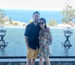 Foto Mesra Berlatar Pantai