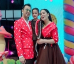 Lucu Pakai Motif Polkadot di Acara HUT Stasiun Televisi