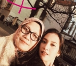 Asyik Nikmati Liburan ke Luar Negeri