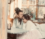 Jajal Pakai Hanbok dan Pose Romantis Bak Pasangan Asli Korea