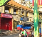Tukang Becak Tetap Bekerja di Tengah Corona