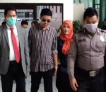 Rey Utami dan Palo Benua Tak Bisa Bertemu Dengan Anaknya