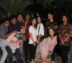 Sering Hangout Bareng Sahabat