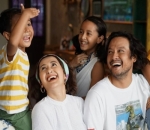 Keceriaan Anak-anak Dwi Sasono Saat Libur Lebaran