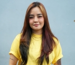Posting Foto Pakai Kerudung, Gita Sinaga Jawab Isu Mualaf